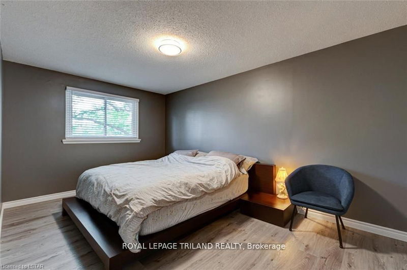 350 Homestead Crt  London, N6G 2E9 | Image 16