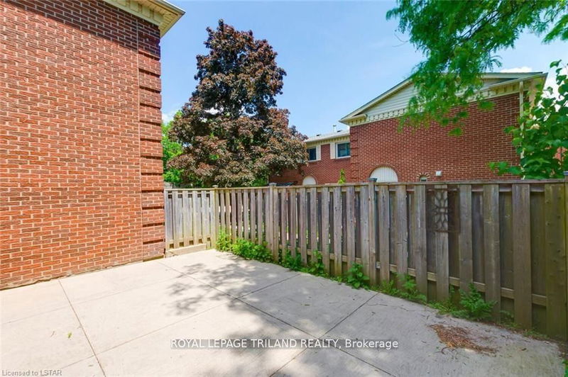 350 Homestead Crt  London, N6G 2E9 | Image 28