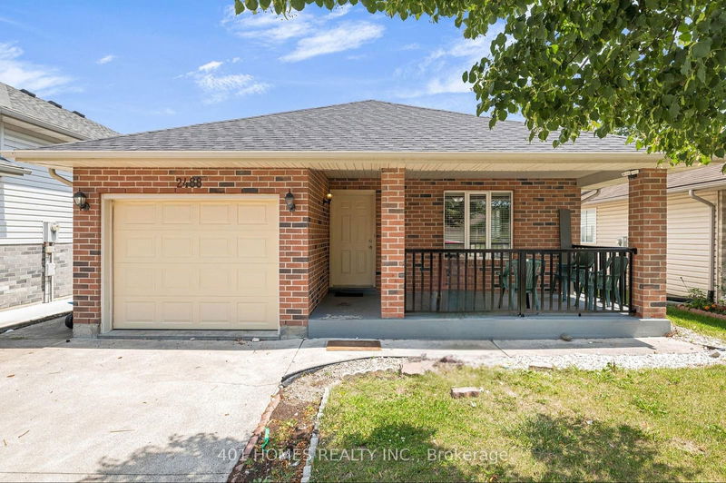 home for sale on 2488 Gatwick Avenue E