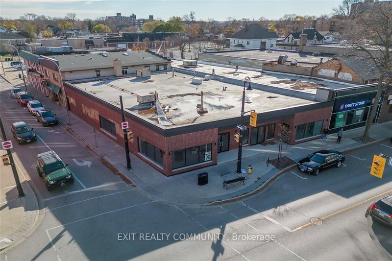 130 Christina St N, Sarnia, N7T 5T6 | Image 2