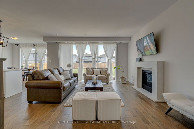 1318 RED PINE Crossing   London, N6G 0W1 | Image 6