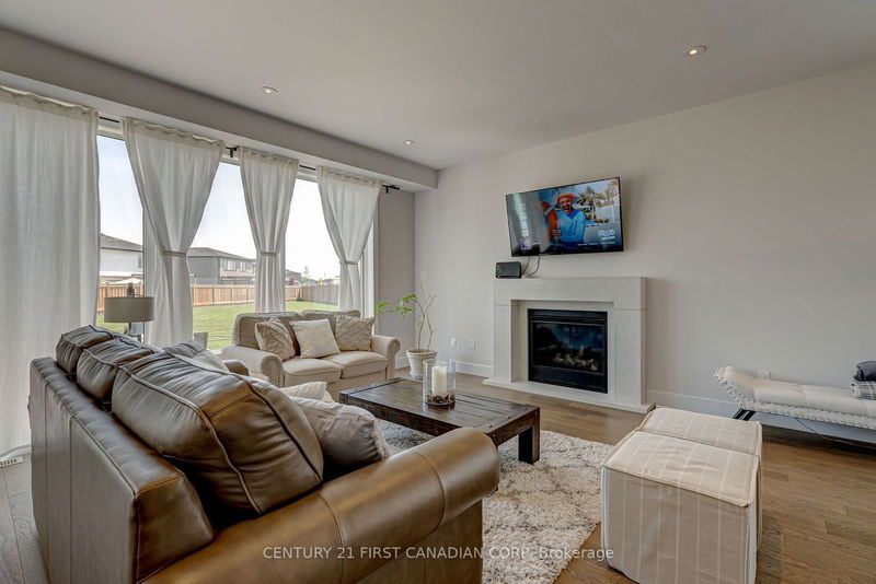 1318 RED PINE Crossing   London, N6G 0W1 | Image 7