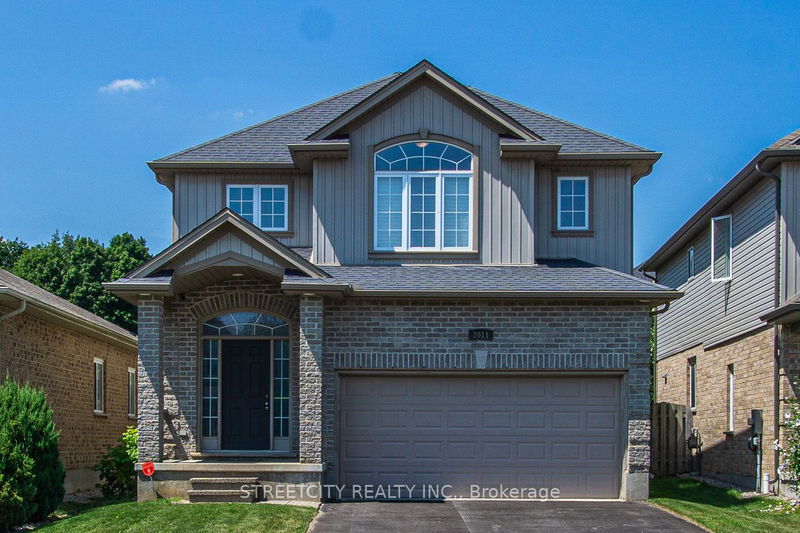 home for lease on 2011 Rollingacres Drive