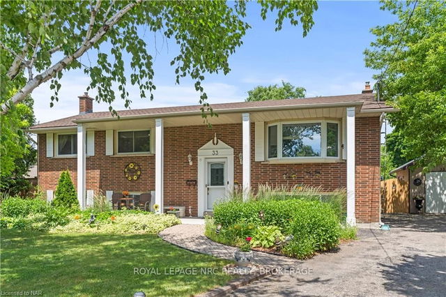 33 DRURY Crescent