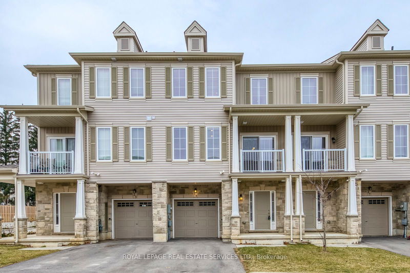 home for lease on 25 Cleland Avenue