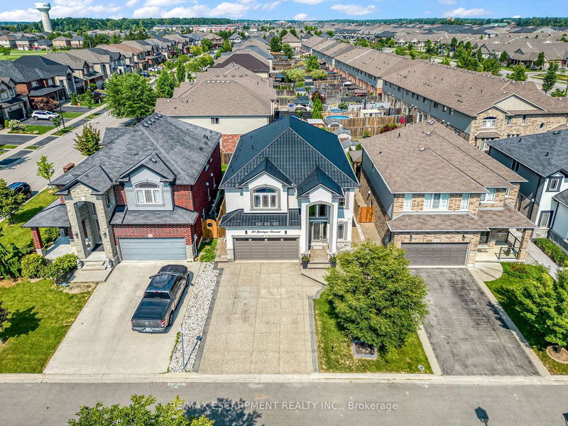 28 Garinger Cres  Hamilton, L0R 1C0 | Image 3