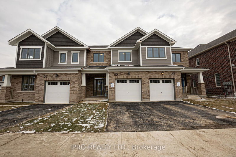 home for lease on 65 Forestwalk Street