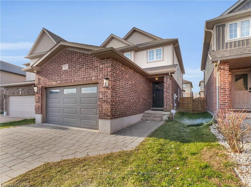 home for lease on 3297 Casson Way