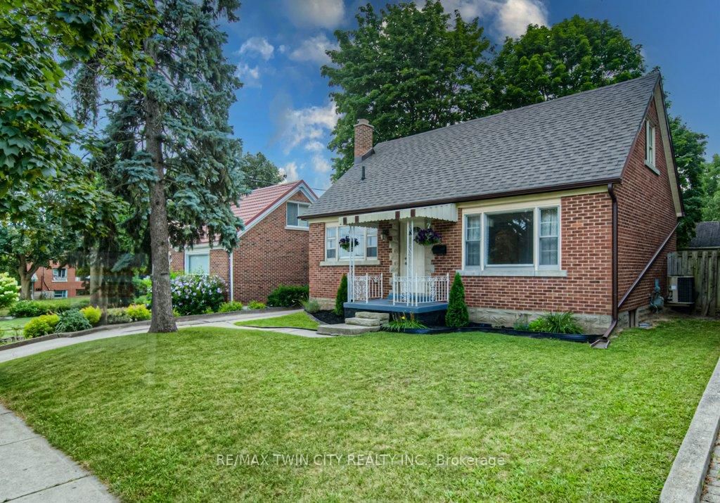 Listing Image 3