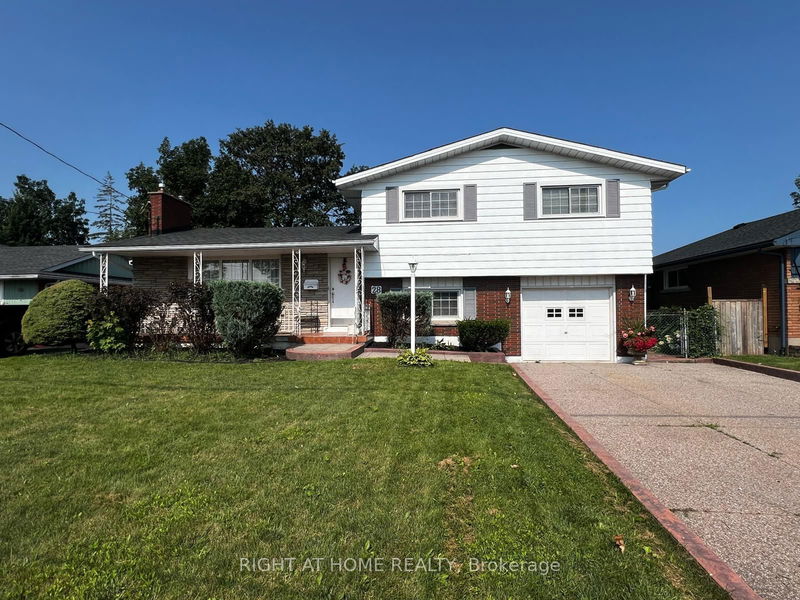 28 Lorne Ave  Grimsby, L3M 2H7 | Image 1