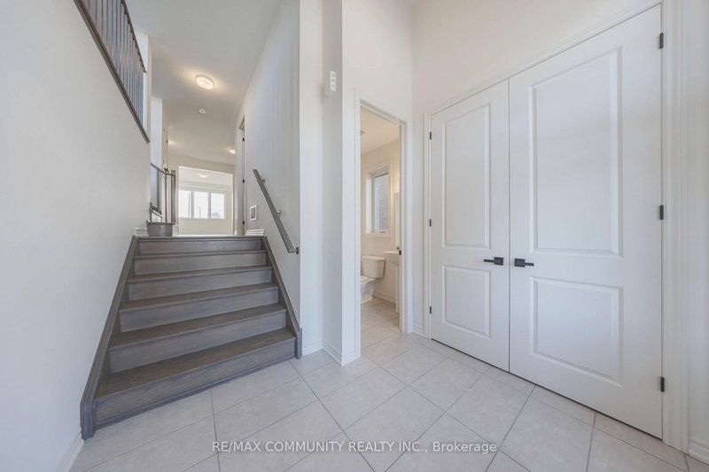 532 Hornbeck St, Cobourg, K9A 4A1 | Image 3