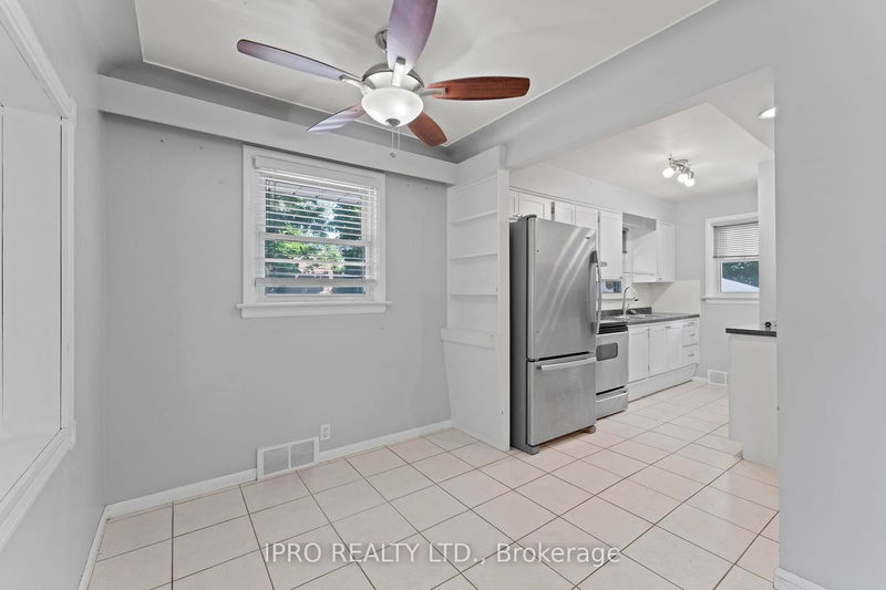 2504 Askin Ave  Windsor, N9E 3H7 | Image 12