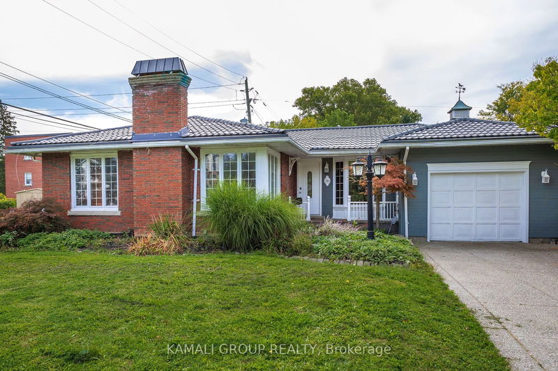 home for lease on 2-36 Oakridge Avenue