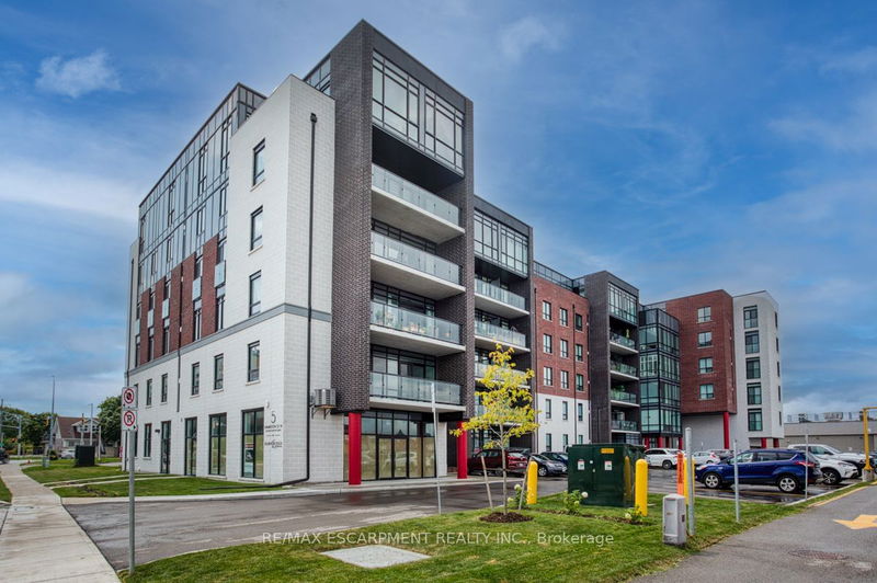 home for lease on 306-5 Hamilton Street N