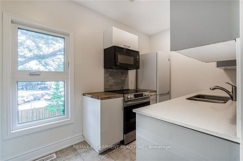 92 Ashley St  Hamilton, L8L 5T1 | Image 24