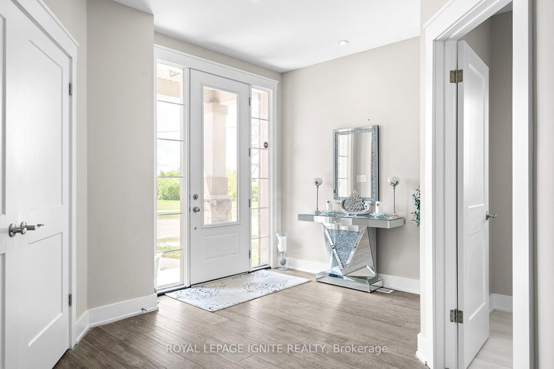 263 Memorial Park Dr, Welland, L3B 0E3 | Image 3