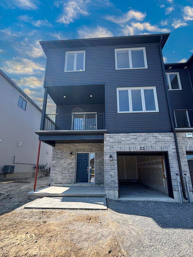 home for lease on 33 Markland Avenue