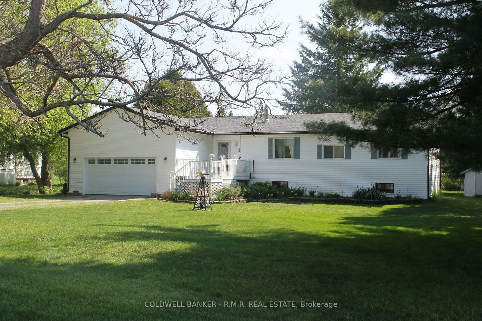 Building in 42 Mitchellview Road