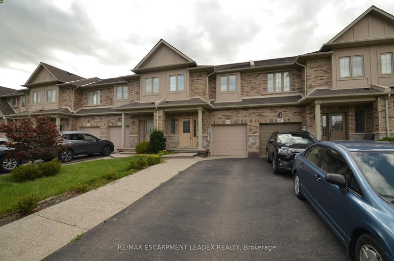 205 Tanglewood Dr, Hamilton, L0R 1C0 | Image 2