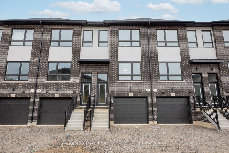 home for lease on 38-720 Grey Street N