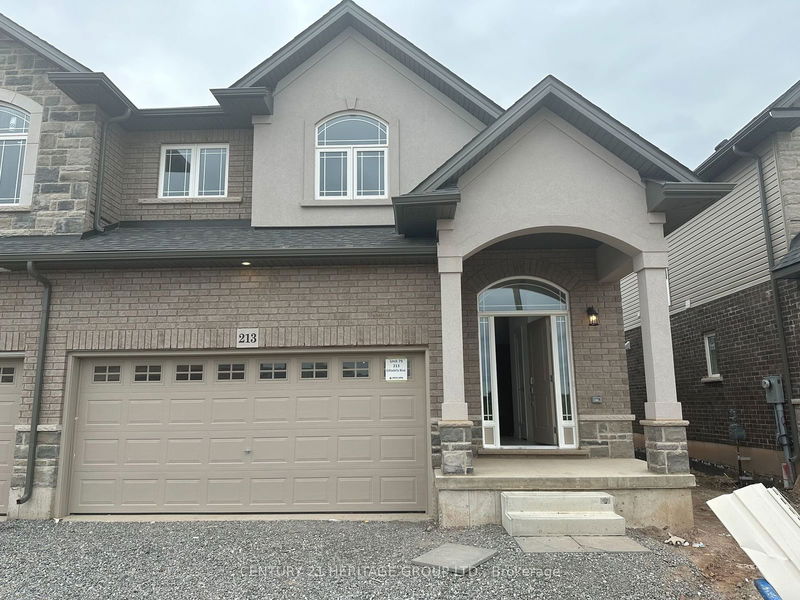 home for lease on 213 Cittadella Boulevard