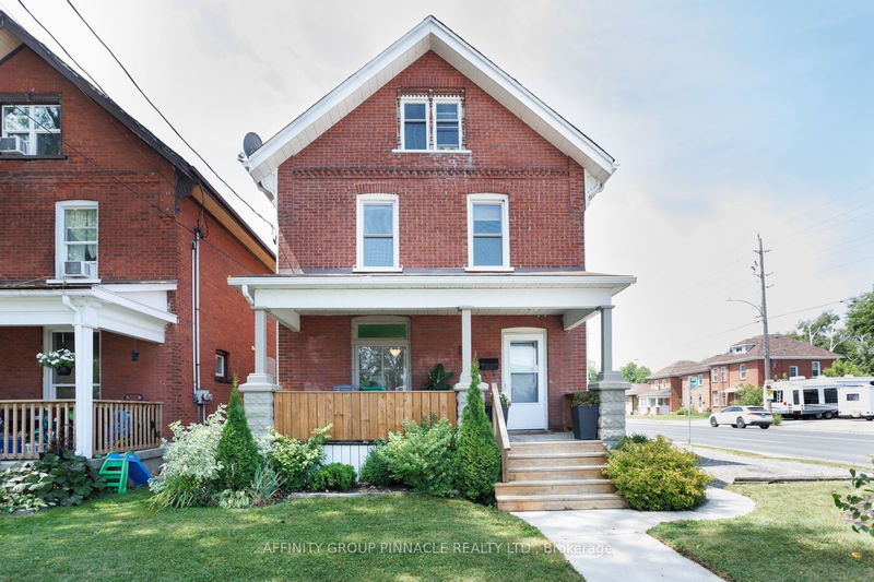 home for sale on 845 Sherburne Street