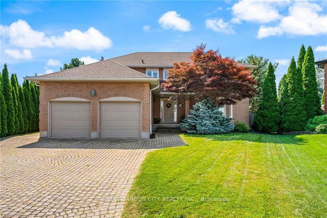 116 Barbican Trail