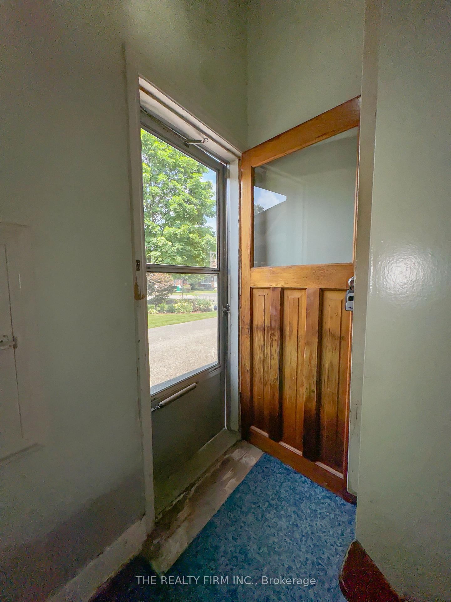 Listing Image 17