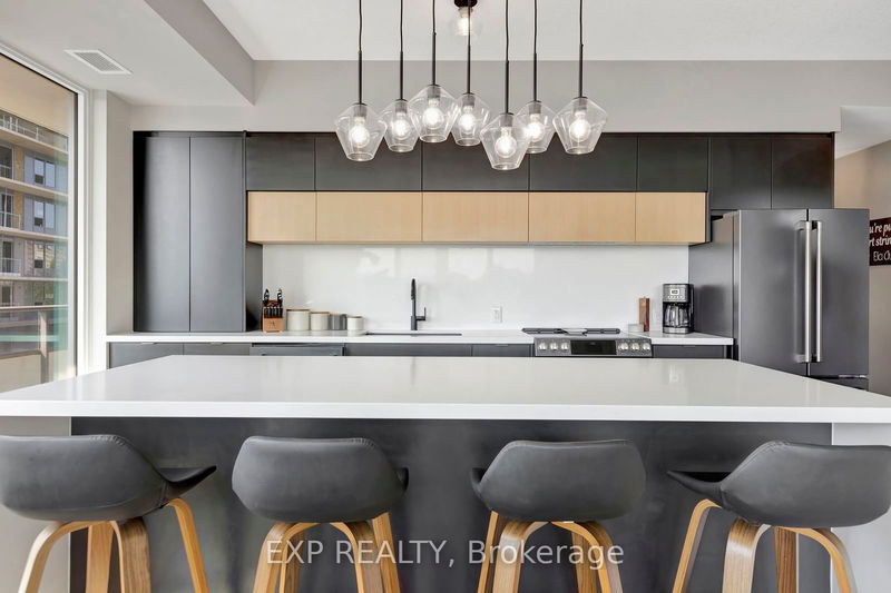 home for sale on 405-73 Arthur Street S