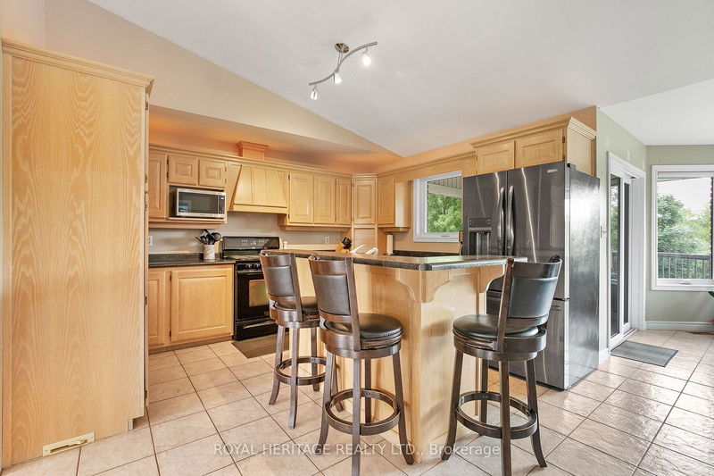 129 Ellwood Cres  Galway-Cavendish and Harvey, K0M 1A0 | Image 10