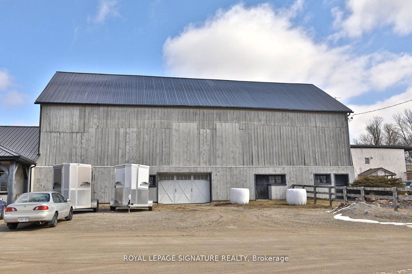 Listing Image 6