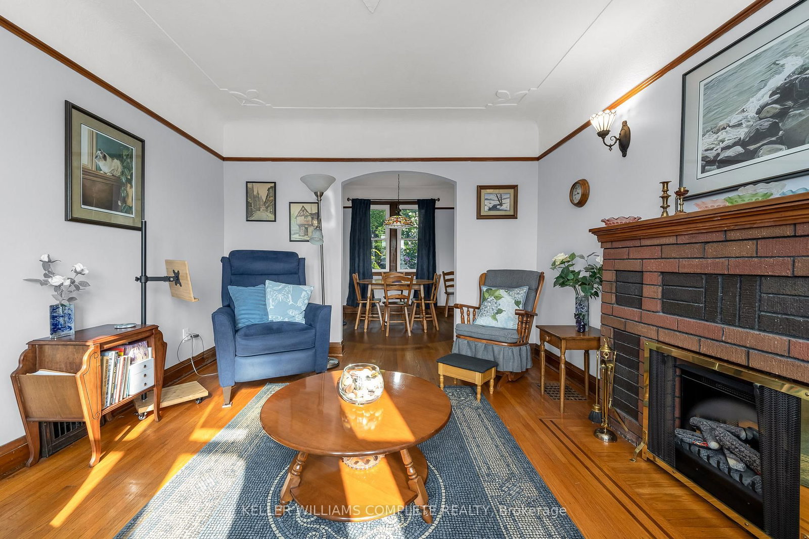 Listing Image 7