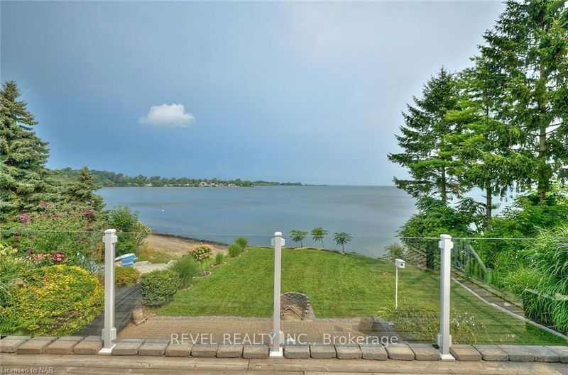 home for sale on 39 Lakeside Drive