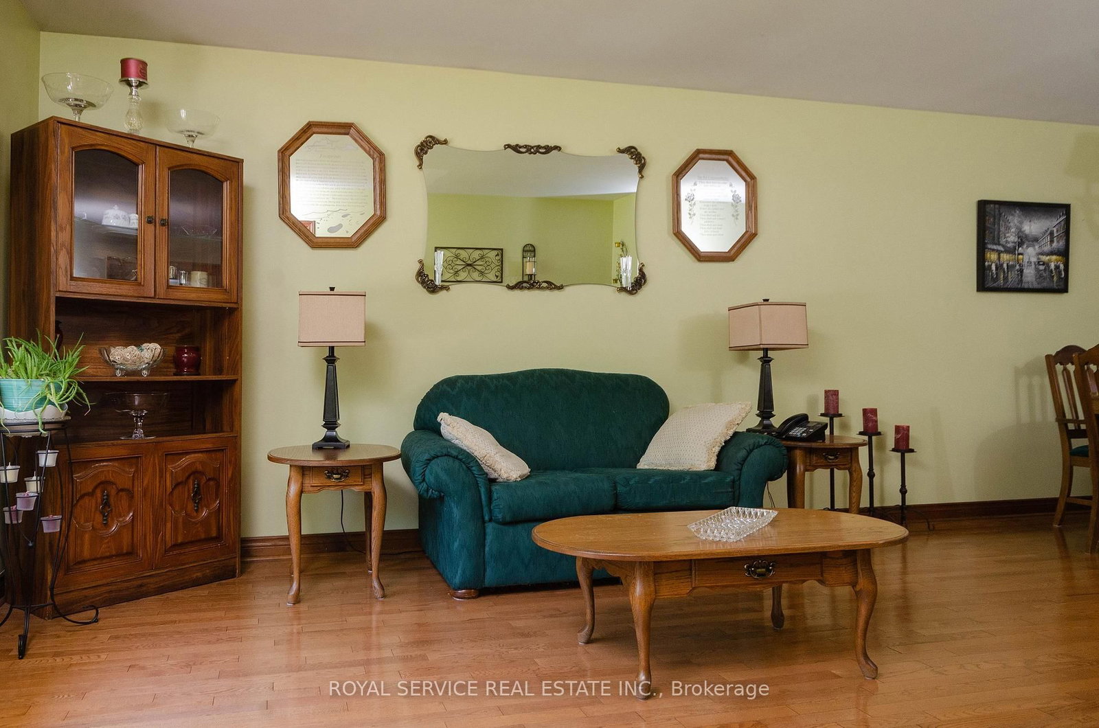Listing Image 7