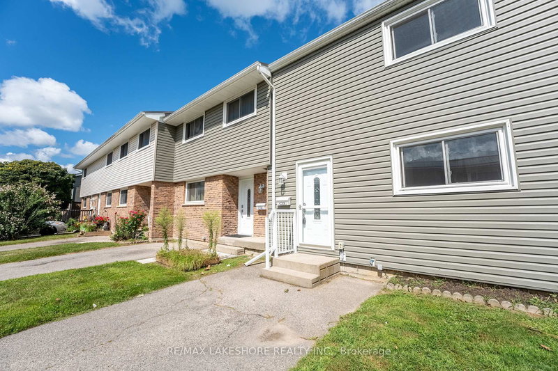 C3 - 400 Westwood Dr, Cobourg, K9A 2B6 | Image 2