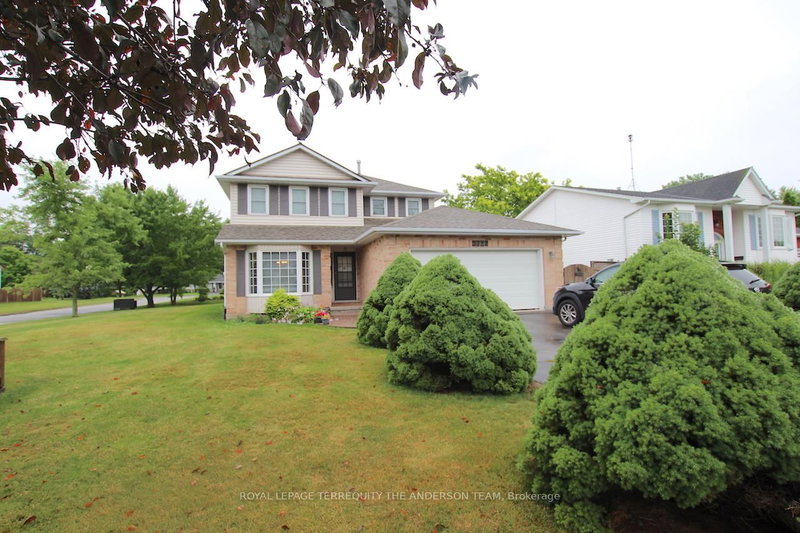 3722 Sussex Lane, Fort Erie, L0S 1S0 | Image 2