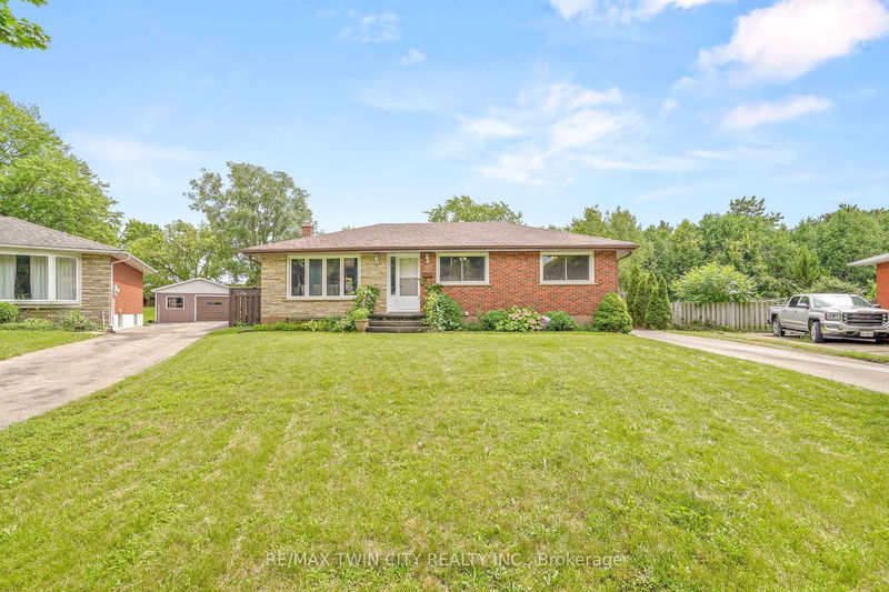 49 Wiltshire Dr  Brantford, N3R 5B1 | Image 1