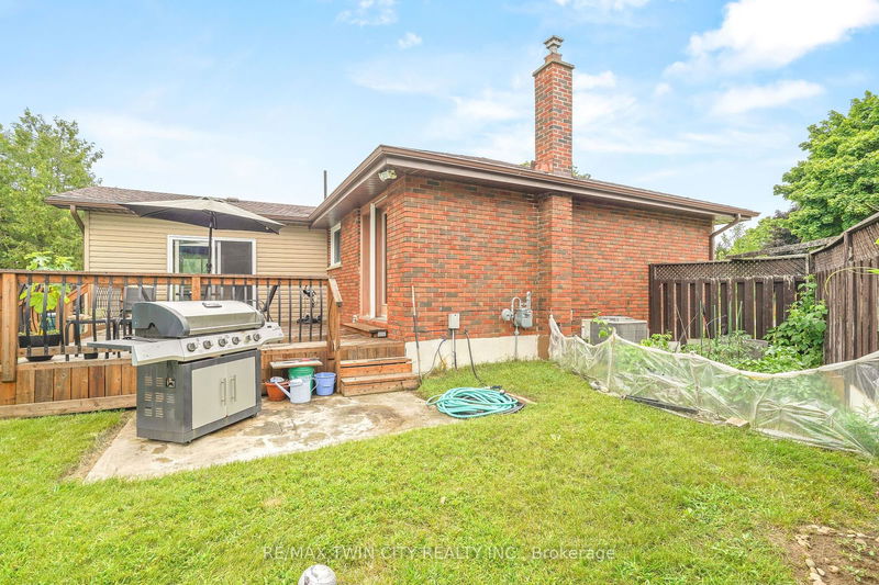 49 Wiltshire Dr  Brantford, N3R 5B1 | Image 38