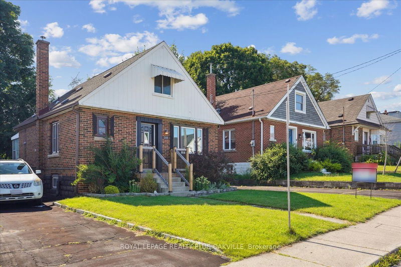 219 Rodgers Rd  Hamilton, L8K 3C3 | Image 1