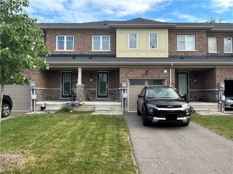 home for lease on 214 Esther Crescent