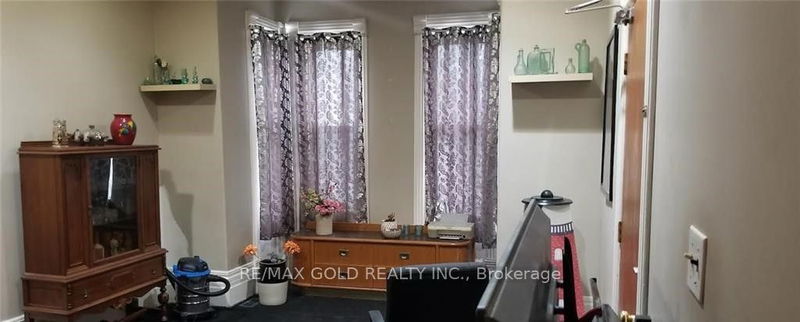 42 Wellington St N Woodstock, N4S 4H1 | Image 3