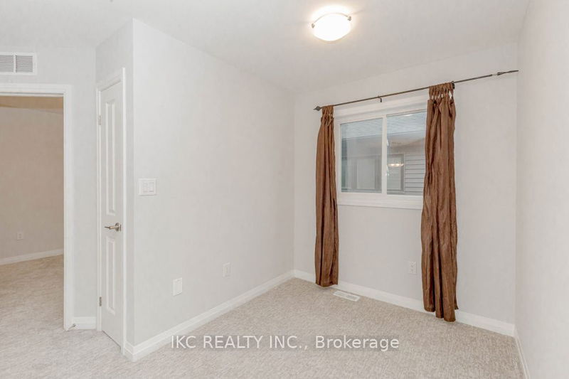 4282 Shuttleworth Dr  Niagara Falls, L5G 0X5 | Image 24