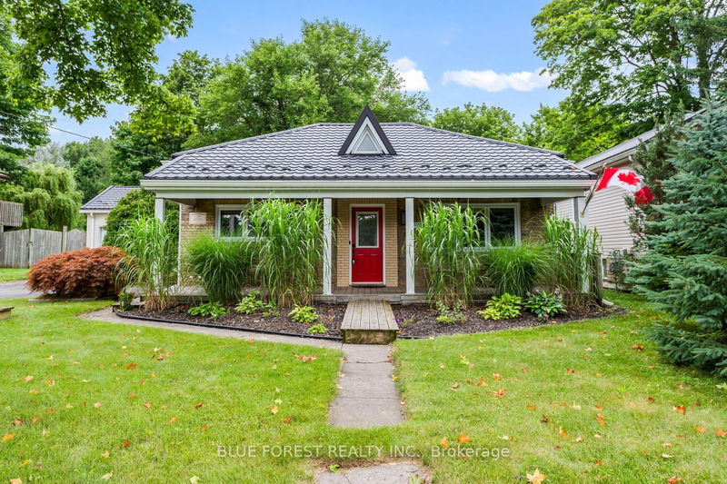 home for sale on 1252 Hamilton Road
