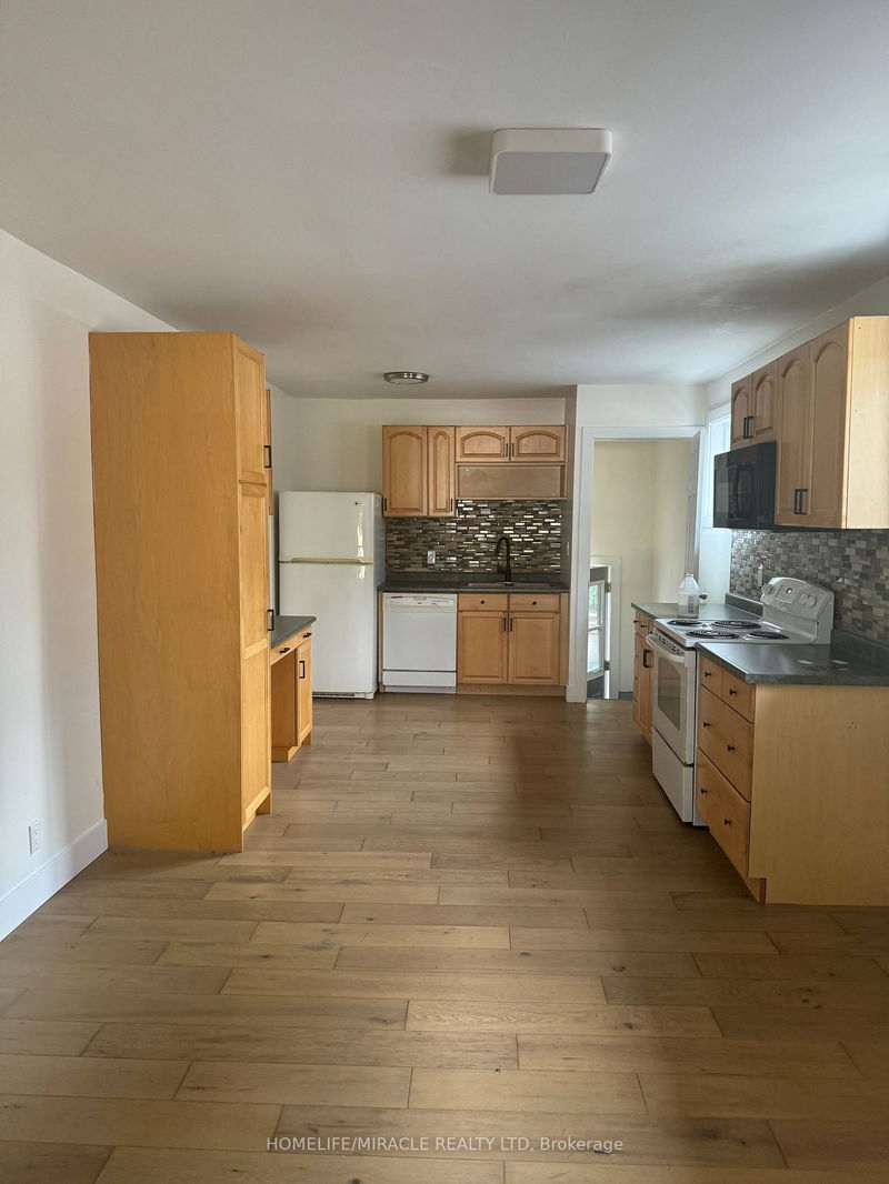 home for lease on 421 Burbrook Place