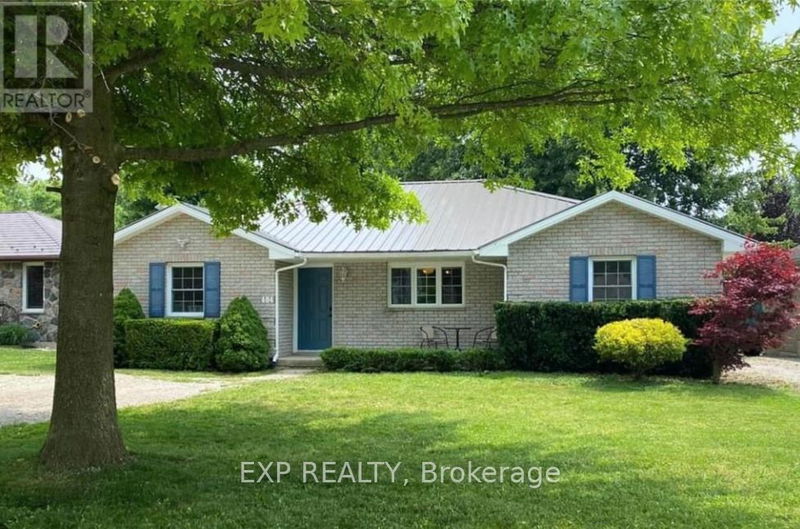 404 Bernadette Clse, Warwick - Watford image-0-0