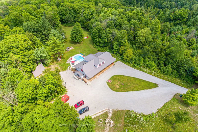 689 Bexley Laxton Twp Line  Kawartha Lakes, K0M 1K0 | Image 2