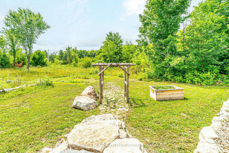 689 Bexley Laxton Twp Line  Kawartha Lakes, K0M 1K0 | Image 38