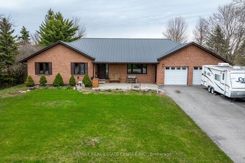 27 Bruce St  Kawartha Lakes, K0M 2N0 | Image 1