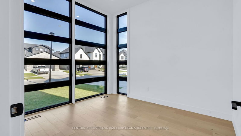 home for sale on 3465 Isleworth Road