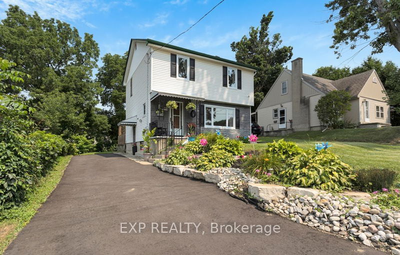 home for sale on 9 Oakwood Avenue